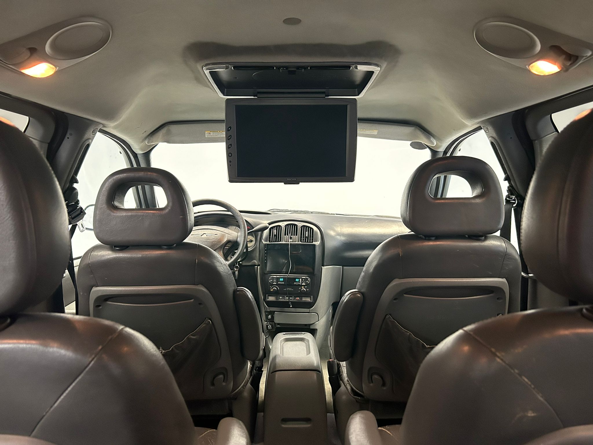 CHRYSLER GRAND 15